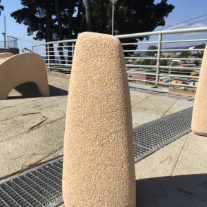 Borne en Béton Pausista