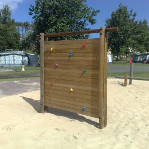 Mur de varappe double face Parcours de santé