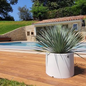 Jardinière Rodéo en polyéthylène rotomoulé 100 % recyclable