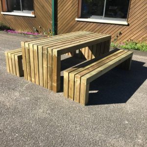 TABLE DE JEU DE DAME OU ECHEC Assemblage queue d'aronde