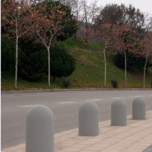Borne en béton 123 E
