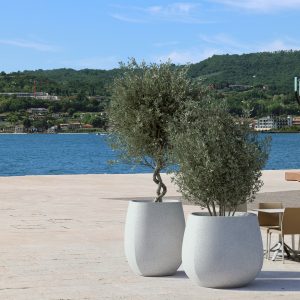 Jardinière en béton Kruk