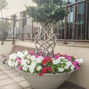 Jardinière en béton Uve